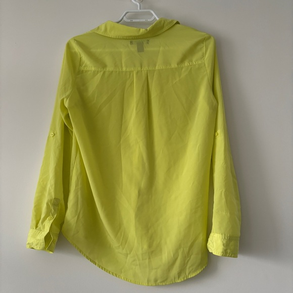 OLD NAVY women’s Button-Up Blouse – Size S, Neon Yellow - Picture 7 of 8